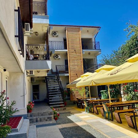 Casa Tudor Костинещи Екстериор снимка